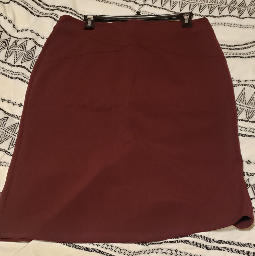 Burgundy pencil skirt